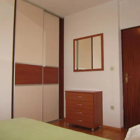 Apartment By The Sea Slatine, Ciovo - 15916 *